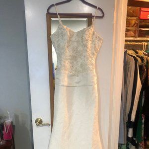 Maggie Sottero Wedding Dress